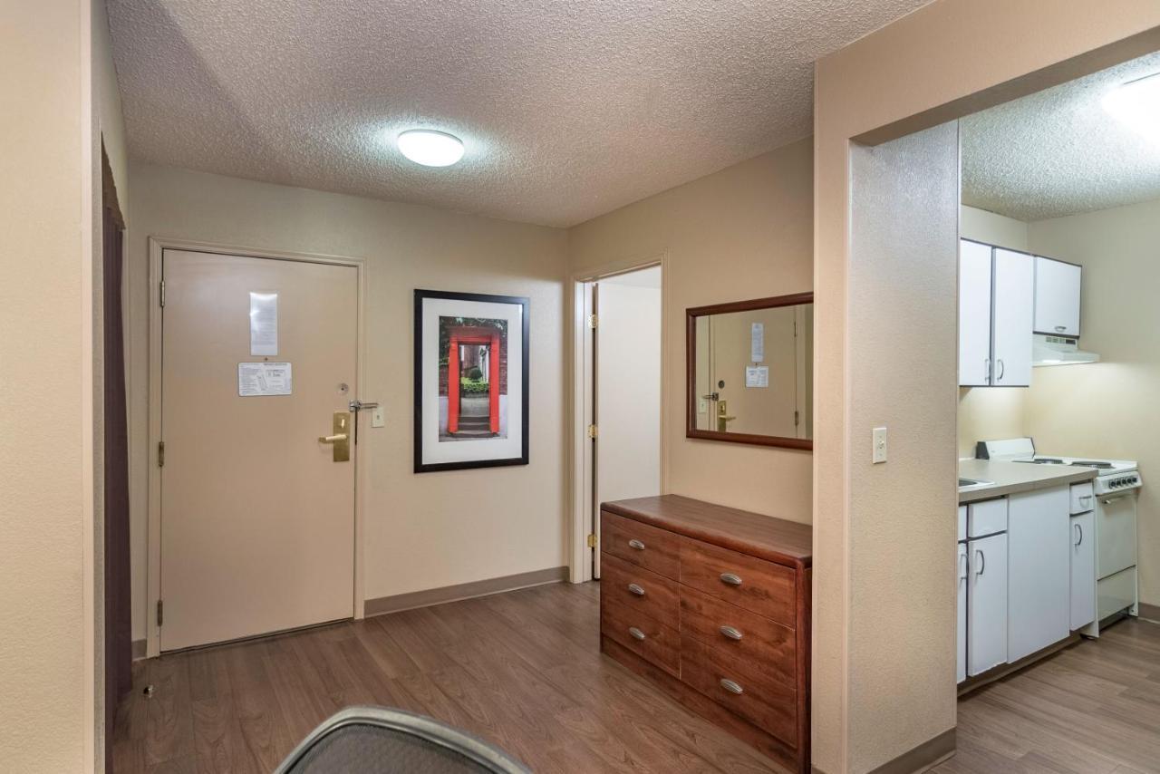 Extended Stay America Suites - Oklahoma City - Northwest Екстериор снимка