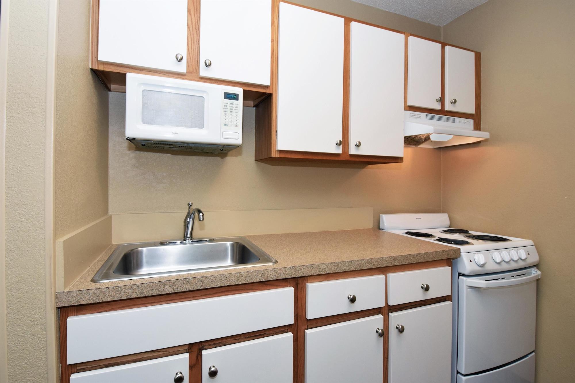 Extended Stay America Suites - Oklahoma City - Northwest Екстериор снимка