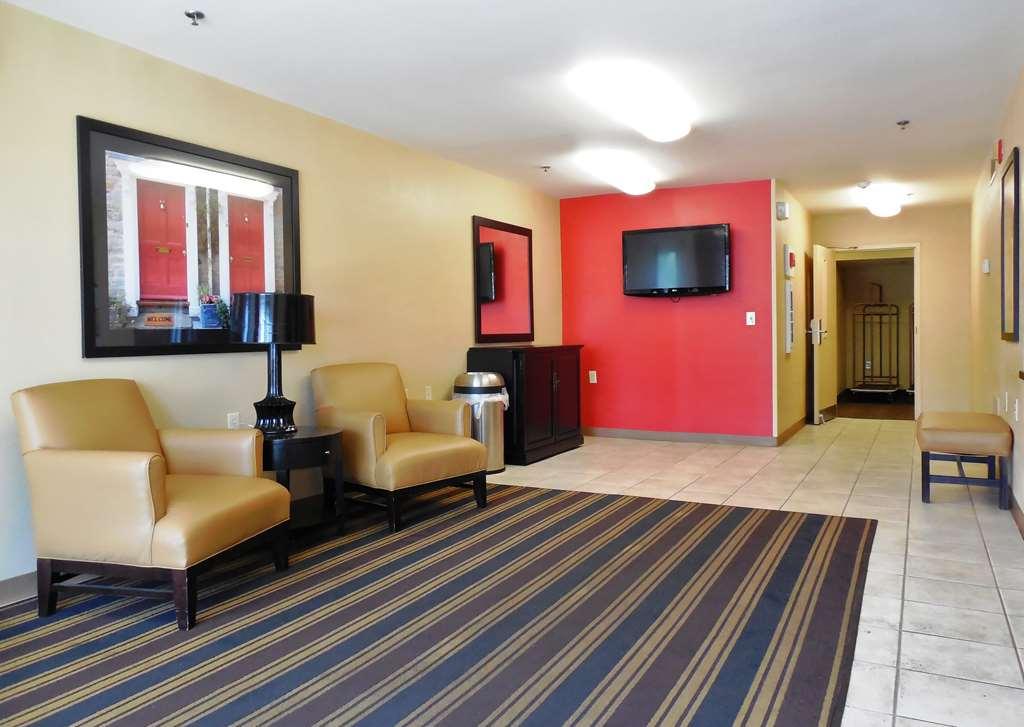 Extended Stay America Suites - Oklahoma City - Northwest Интериор снимка