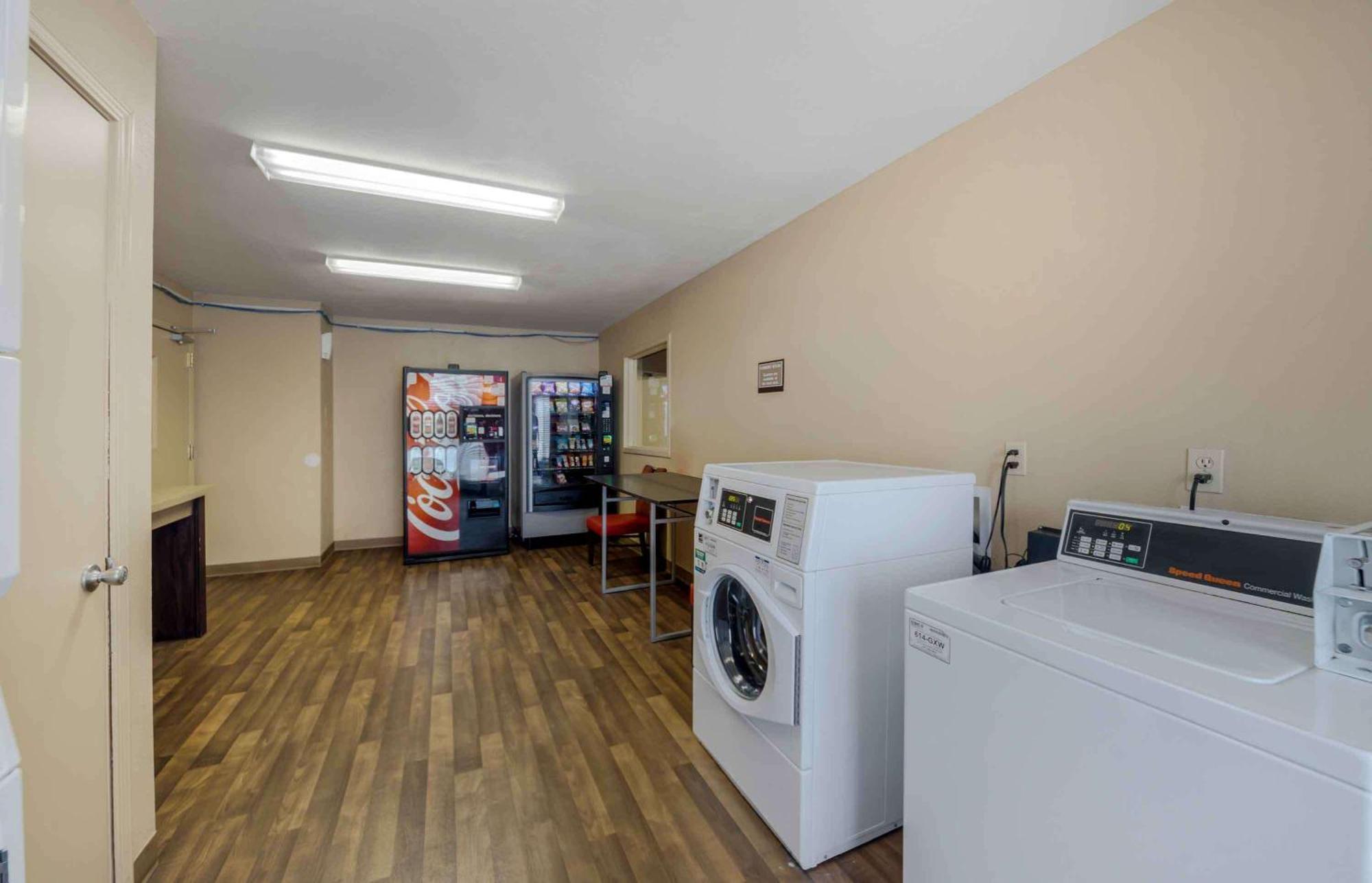 Extended Stay America Suites - Oklahoma City - Northwest Екстериор снимка