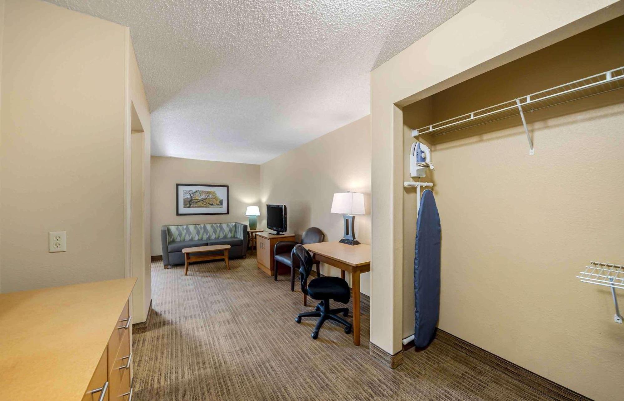 Extended Stay America Suites - Oklahoma City - Northwest Екстериор снимка